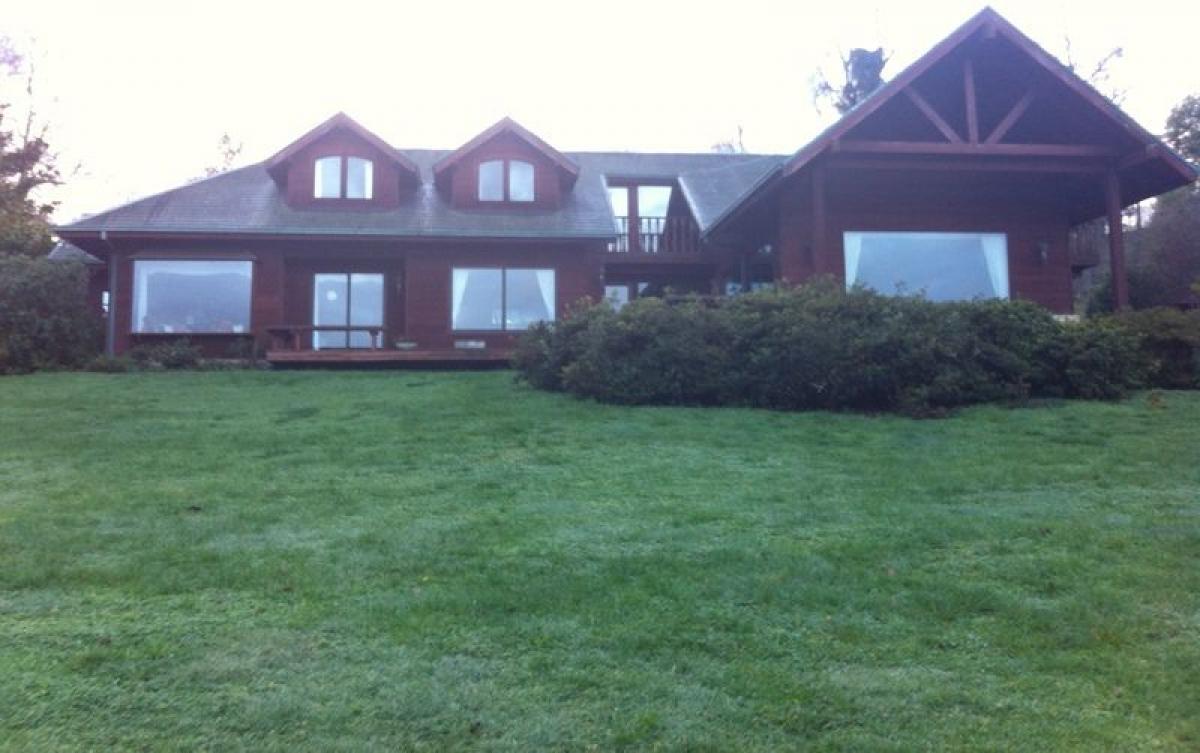 Casa de 5 dormitorios en Los Ríos, Chile No. 4796