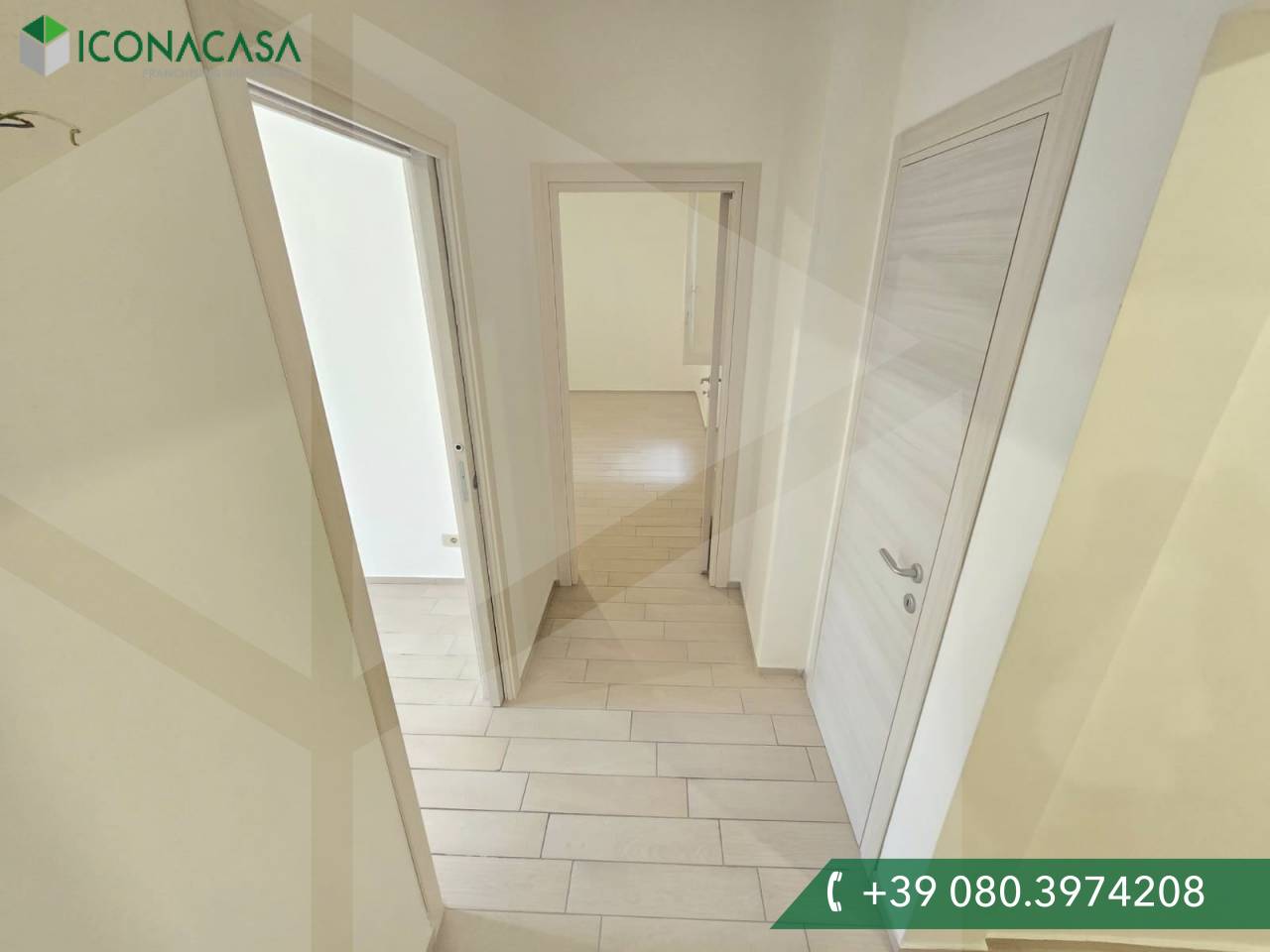 Apartamento de 2 habitaciónes en Molfetta, Italy No. 21288