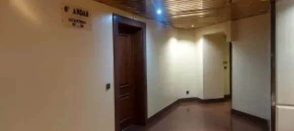 44m² Office in Lisbon, Portugal No. 94108 2