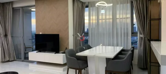 3 bedrooms Apartment in District 7, Vietnam No. 10049 2