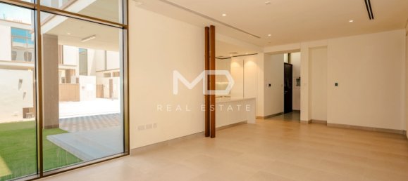 3 bedrooms Townhouse in Abu Dhabi, UAE No. 47595 4