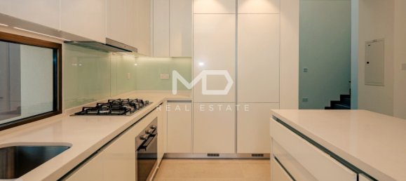 3 bedrooms Townhouse in Abu Dhabi, UAE No. 47595 16