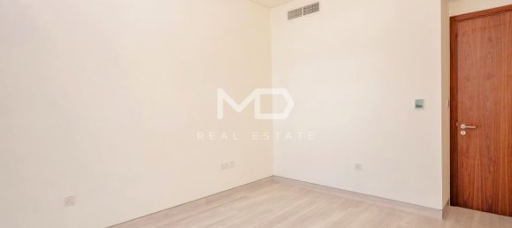 3 bedrooms Townhouse in Abu Dhabi, UAE No. 47595 35