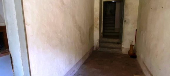 10-Zimmer Haus in Pioraco, Italy, Nr. 111843 8