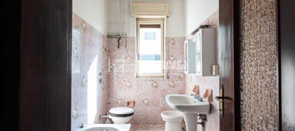 3 rooms Villa in Solaro, Italy No. 14781 22