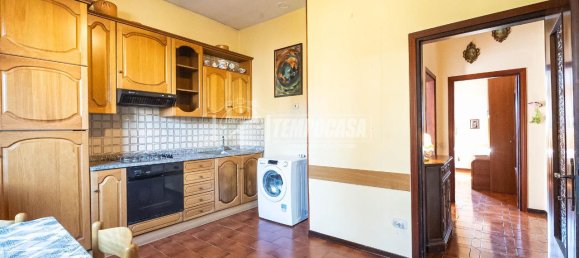 3 rooms Villa in Solaro, Italy No. 14781 11