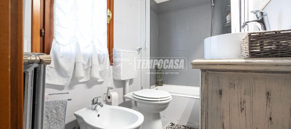 3 rooms Villa in Solaro, Italy No. 14781 24