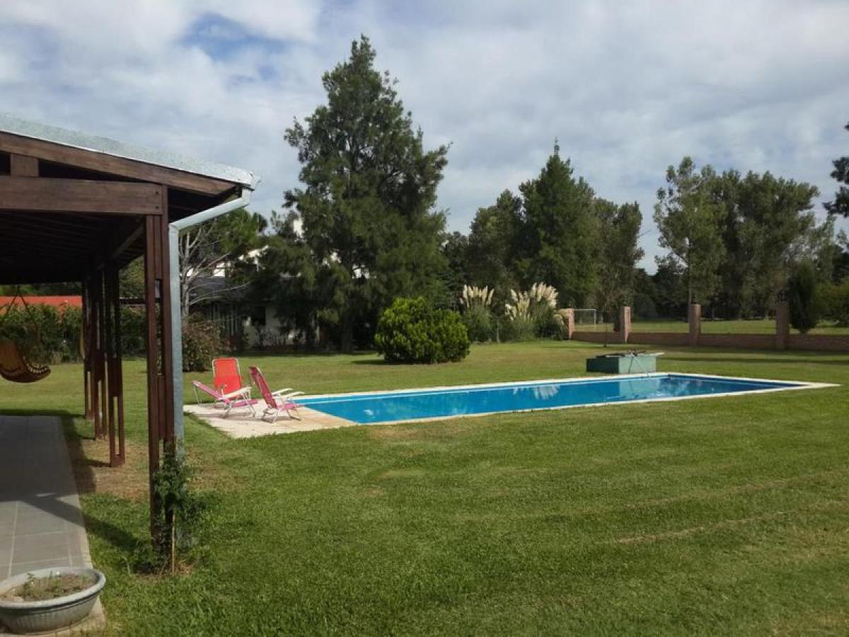 Casa de 3 dormitorios en Santa Fe, Argentina No. 61024