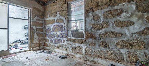 9 bedrooms Building in Porto, Portugal No. 41111 16