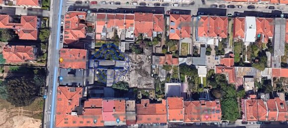 9 bedrooms Building in Porto, Portugal No. 41111 2