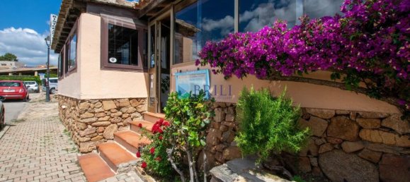 198m² Commercial property in Golfo Aranci, Italy No. 326979 2