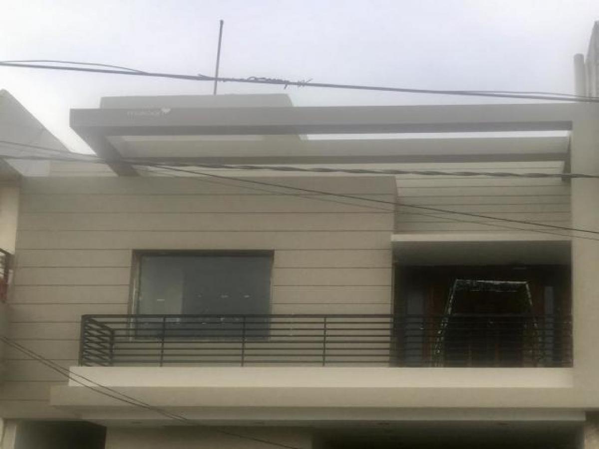 5 bedrooms House in Ludhiana, India No. 11063