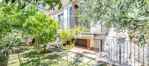 6 bedrooms House in Rome, Italy No. 372122 10