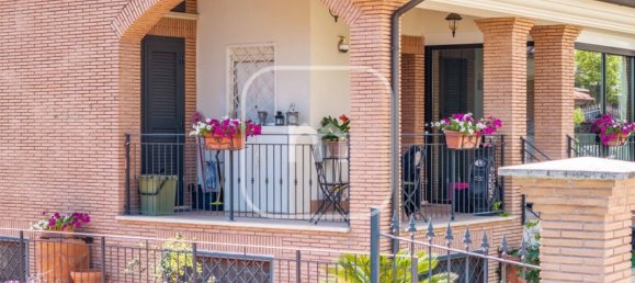 6 bedrooms House in Rome, Italy No. 372122 2