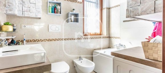 6 bedrooms House in Rome, Italy No. 372122 28