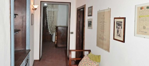 Apartamento de 10 habitaciónes en Cortona, Italy No. 44985 15