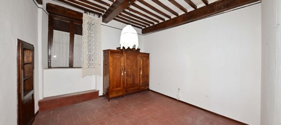 Apartamento de 10 habitaciónes en Cortona, Italy No. 44985 12