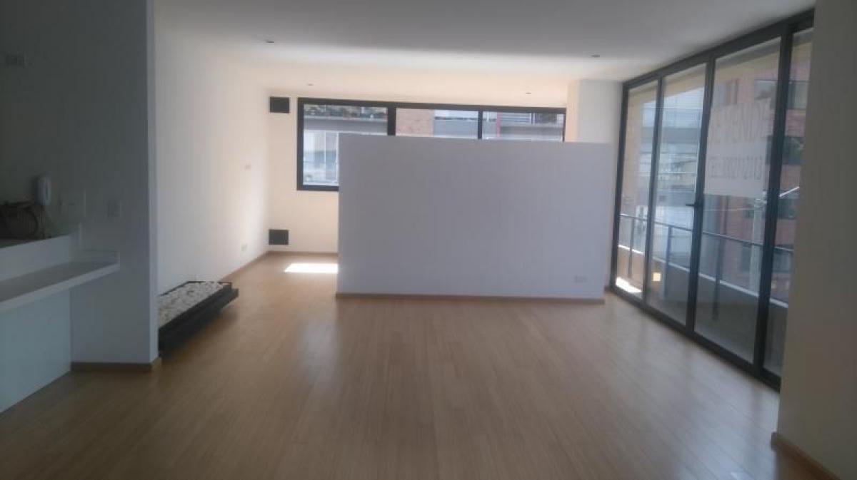 Дом с 3 спальнями в Богота, Колумбия № 12098