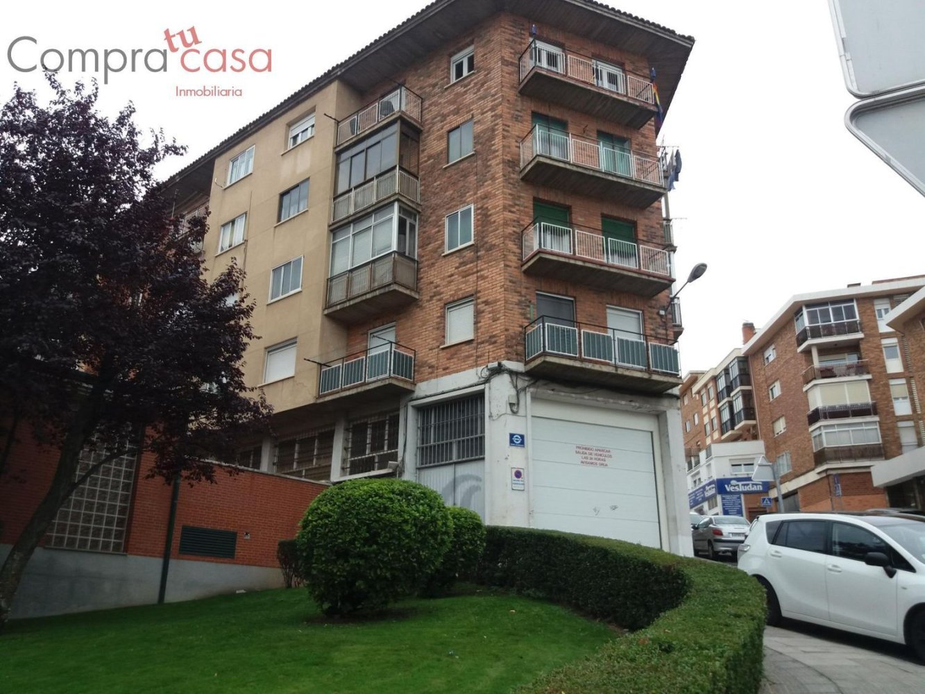 Propiedad comercial en Segovia, Spain 689 m² No. 75246