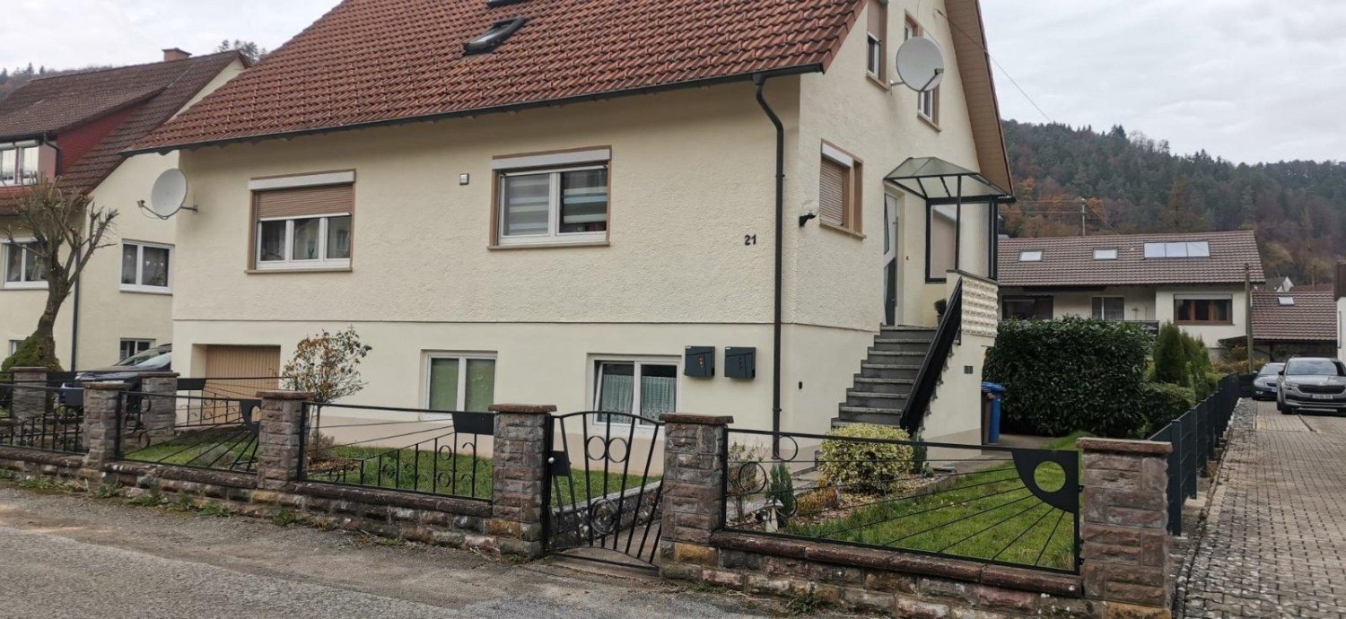 7 rooms Townhouse in Rottweil, Germany No. 218266