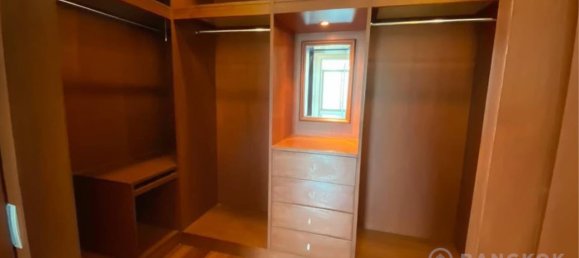 4 bedrooms Cafe / restaurant in Bangkok, Thailand No. 3374 17