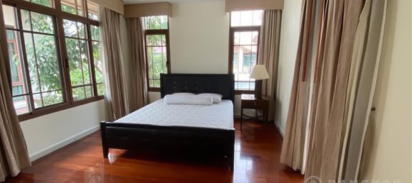 4 bedrooms Cafe / restaurant in Bangkok, Thailand No. 3374 18