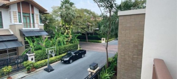 4 bedrooms Cafe / restaurant in Bangkok, Thailand No. 3374 4