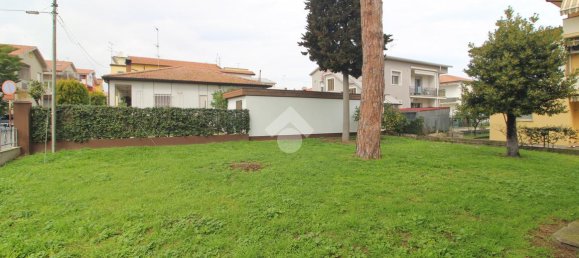 Apartamento de 2 habitaciónes en Giulianova, Italy No. 15507 47
