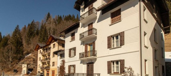 5-salle Propriété commerciale à Udine, Italy No. 213930 5