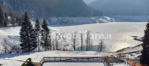 5-salle Propriété commerciale à Udine, Italy No. 213930 14