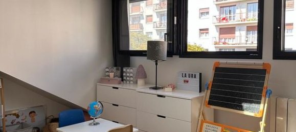 3 Schlafzimmer Doppelhaus in Asnieres-sur-Seine, France, Nr. 189253 9