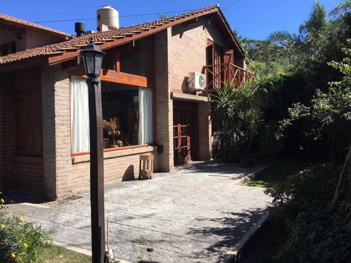 2 bedrooms House in Mar del Plata, Argentina No. 84241