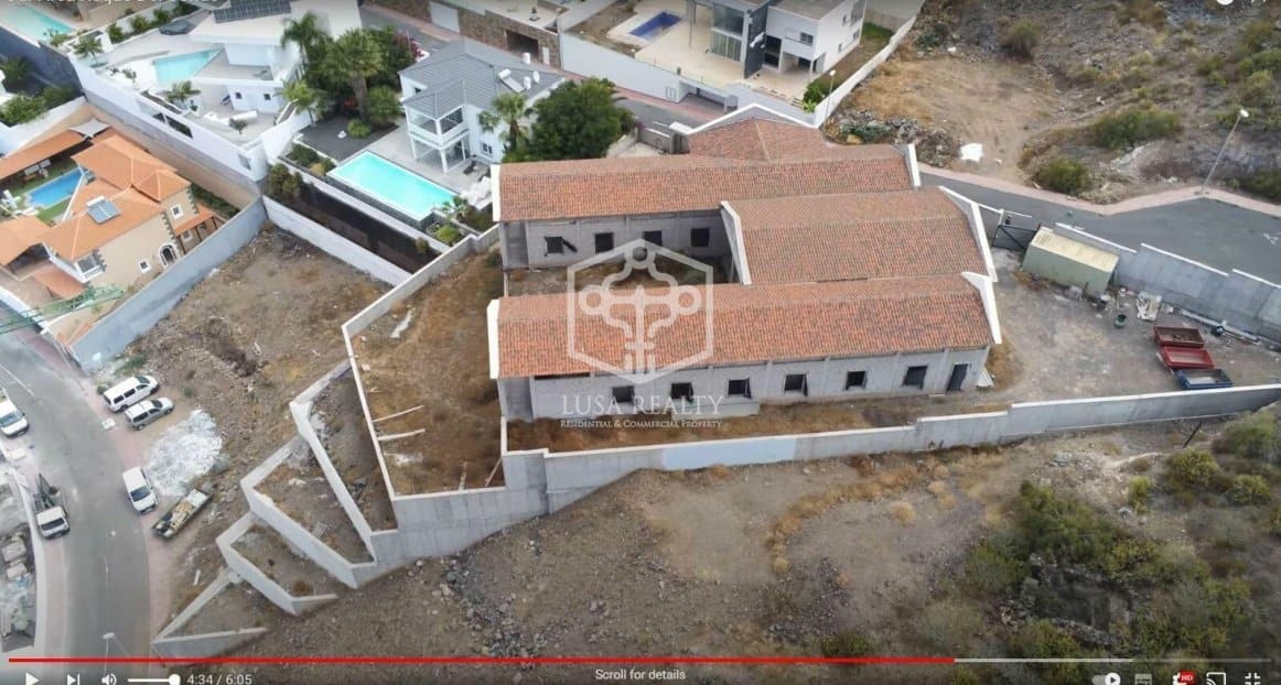 6 bedrooms Villa in Adeje, Spain No. 11391