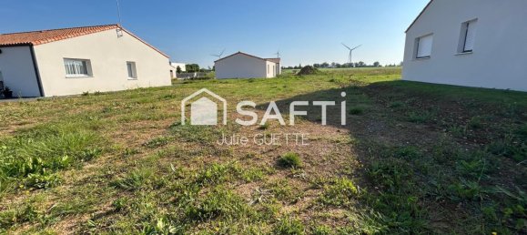  قطعة أرض في Chantonnay, France 385متر مربع رقم 363478 3