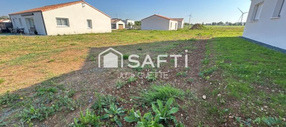  قطعة أرض في Chantonnay, France 385متر مربع رقم 363478 2