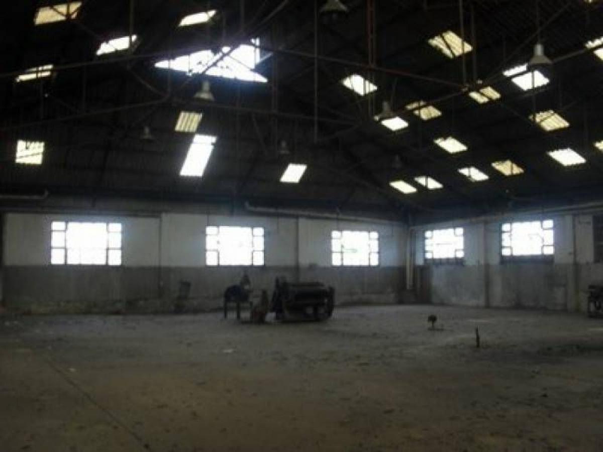  Commercial property in Lanus, Argentina No. 23177