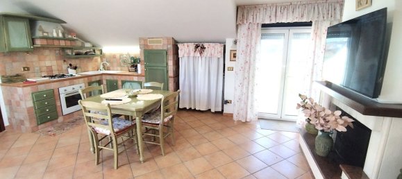 3 bedrooms Penthouse in Avezzano, Italy No. 312706 4