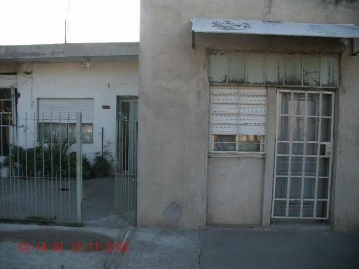 3 bedrooms House in Bermudez, Argentina No. 74689