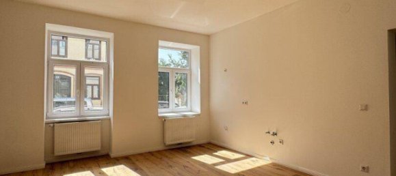 2 rooms Apartment in Hernals, Austria No. 155688 2