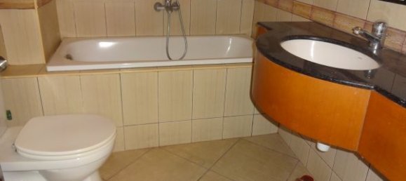 3 bedrooms House in Hoan Kiem, Vietnam No. 6756 11