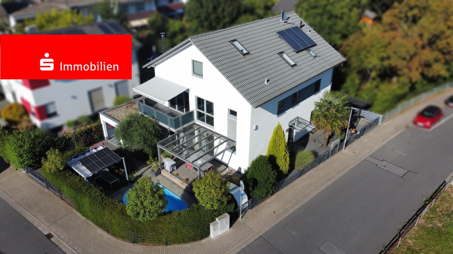 4 bedrooms Townhouse in Bergstrase, Germany No. 282598