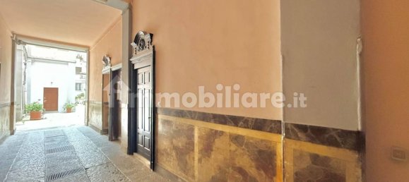 1 bedroom Apartment in Milan, Italy No. 307778 2