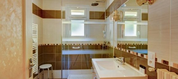 Casa de 5 dormitorios en Brive-la-Gaillarde, France No. 305329 3