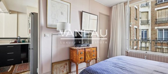 2 bedrooms Apartment in Paris, France No. 171730 7