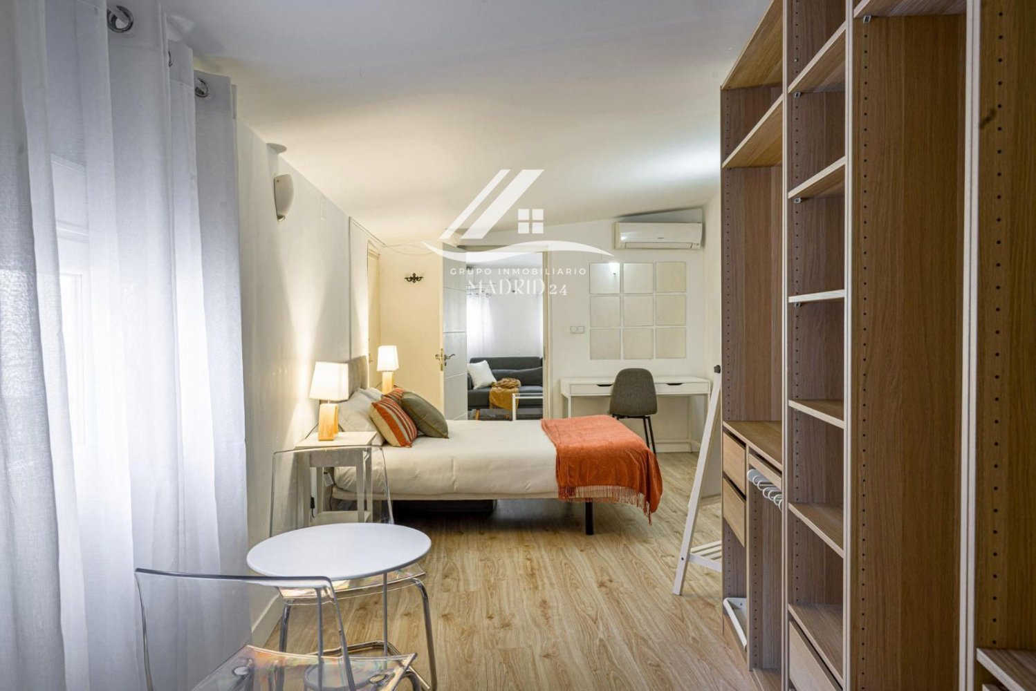 Apartamento de 3 dormitorios en Madrid, Spain No. 96926