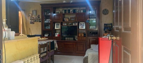 2غرفة شقة في Cave, Italy رقم 137034 3