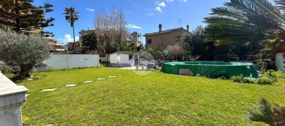 5 bedrooms Villa in Anzio, Italy No. 96096 10