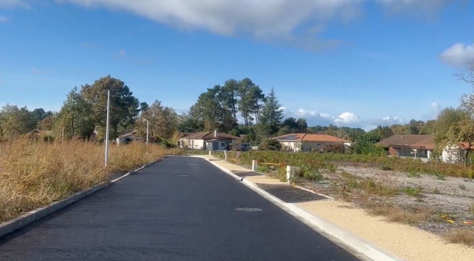 700m² Land in Cestas, France No. 113024