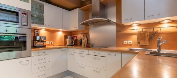 Dúplex de 3 dormitorios en Courbevoie, France No. 181785 10