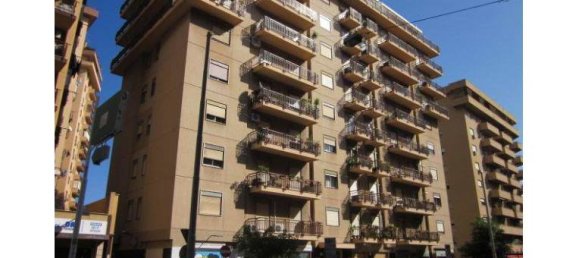 Apartamento de 3 dormitorios en Palermo, Italy No. 254691 7